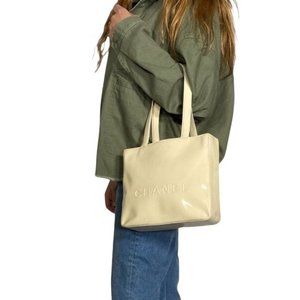 Authentic Chanel Shoulder Bag Leather Cream Used Handbag On Sale
